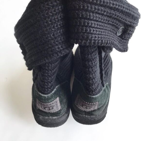 UGG Classic Cardy black knit boots EUC size 1 youth - Picture 5 of 7